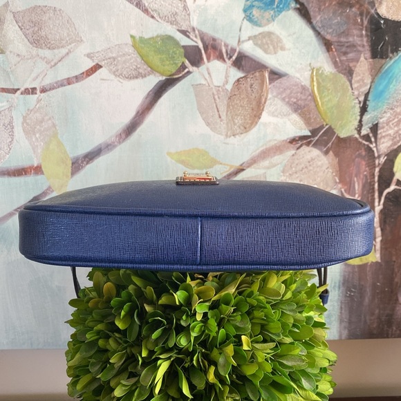 DOONEY & BOURKE "LEXI" 💙NAVY BLUE💙 LEATHER CONVERTIBLE CROSSBODY BAG 🌟EUC🌟 - Picture 12 of 17